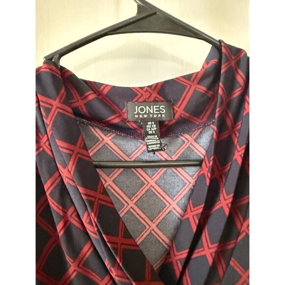 Jones New York women’s size small red and dark blue blouse - Picture 4 of 8